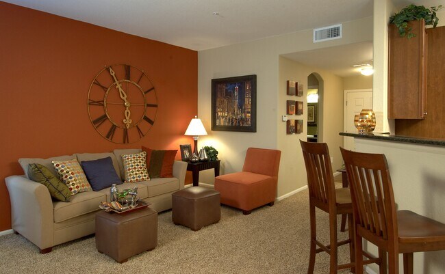 Model Living space - 2855 Blue Sky Cir