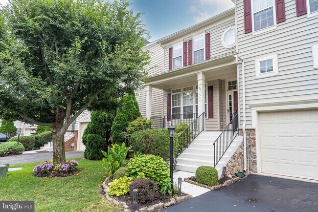 Building Photo - 7517 Lindberg Dr