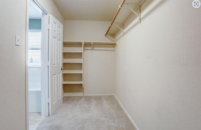 Building Photo - 347 Moonwalker Trail