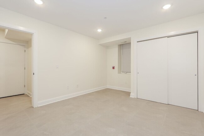 Building Photo - 2009 N 22nd St