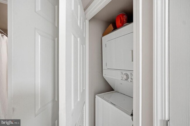 Building Photo - 11710 Old Georgetown Rd