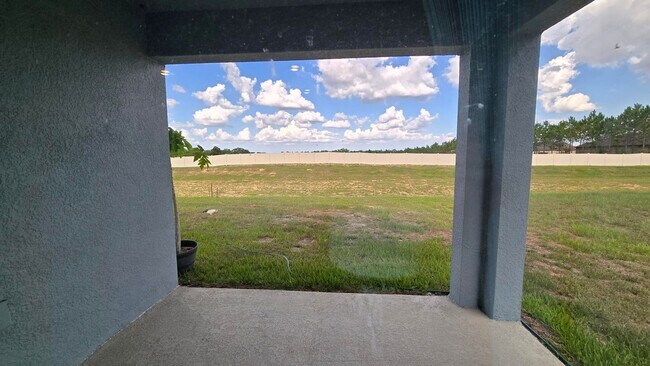 Building Photo - Beautiful 4 Bedroom, 2 bath home is Availa...