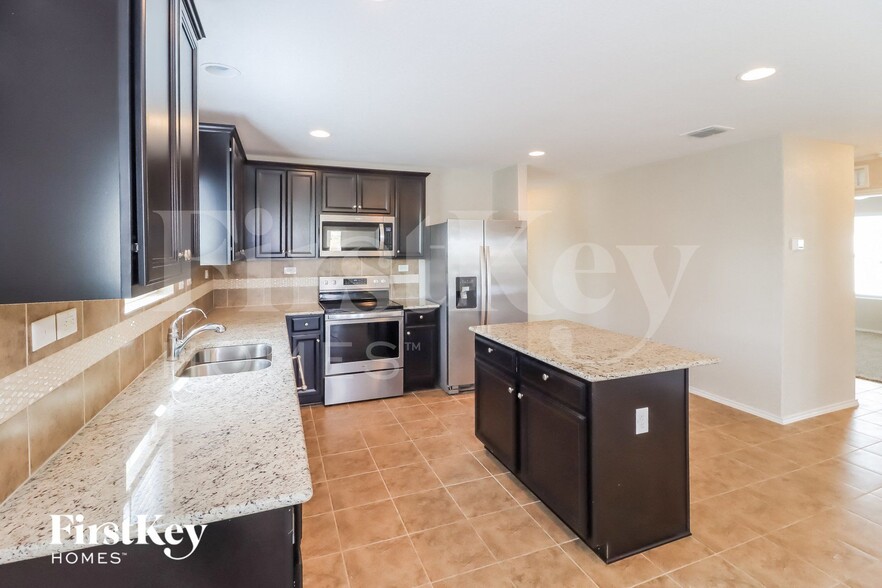 Building Photo - 9851 Silver Mist Wy