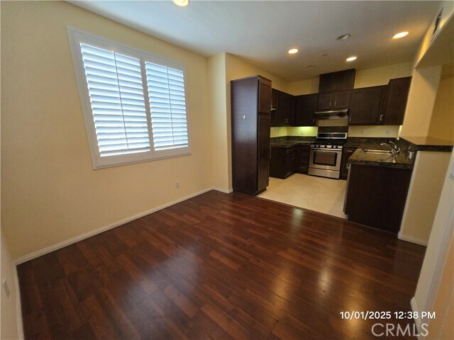 Building Photo - 17871 Shady View Dr