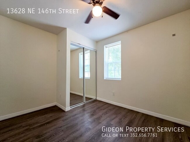 Building Photo - 13628 NE 146th St