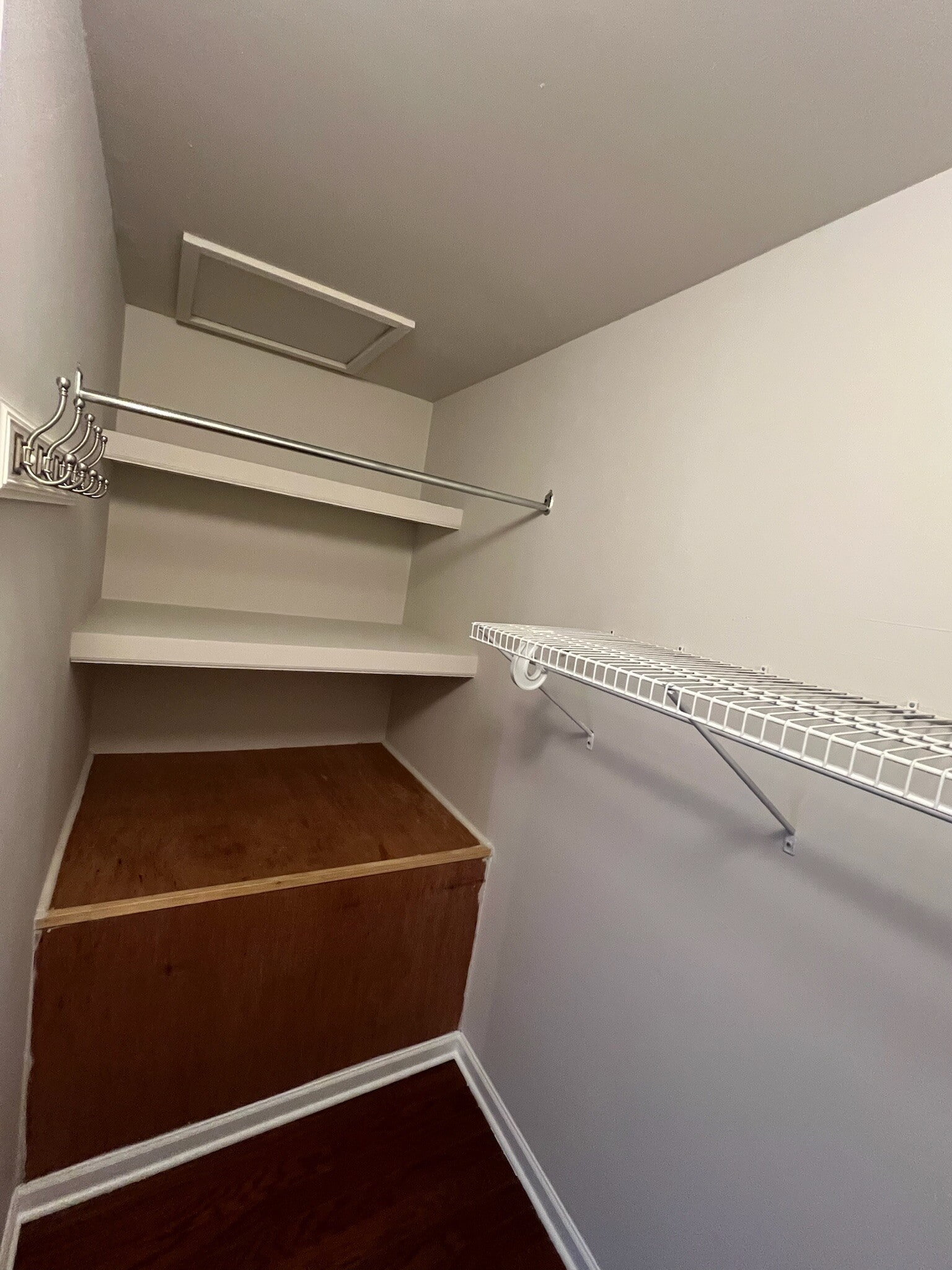 Building Photo - 18411 University Park Dr