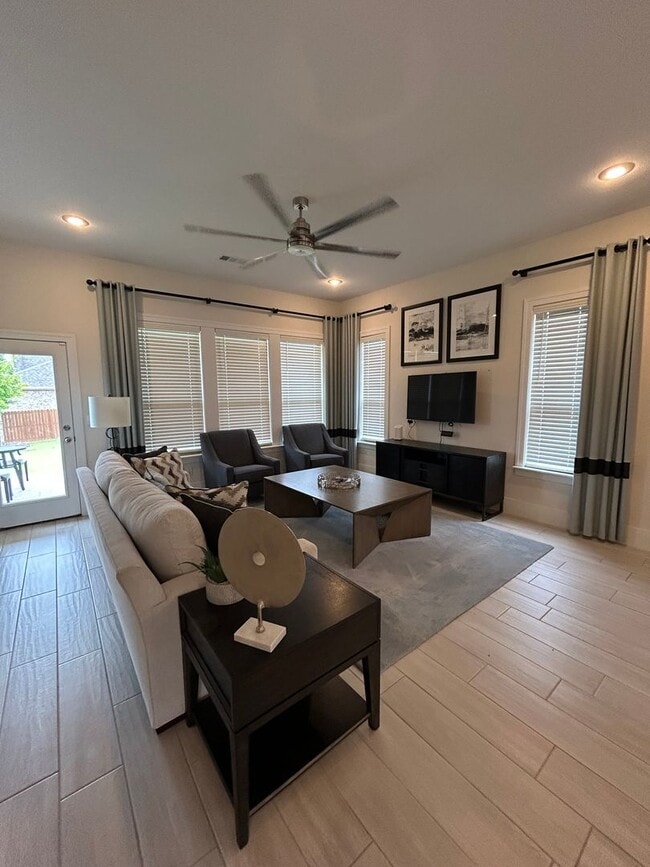 Building Photo - COMING SOON! Fully Furnished Stylish 4-Bed...