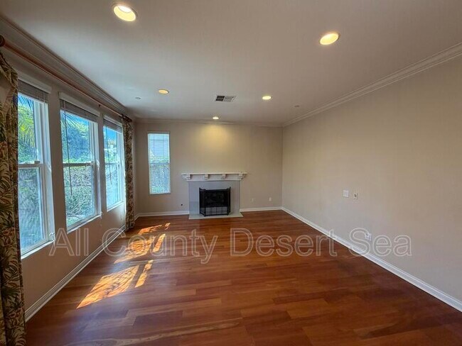 Building Photo - 16621 Maywood Ln