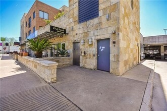 Building Photo - 3016 Guadalupe St