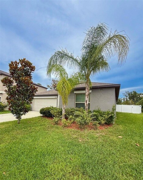Building Photo - 12903 Wildflower Meadow Dr