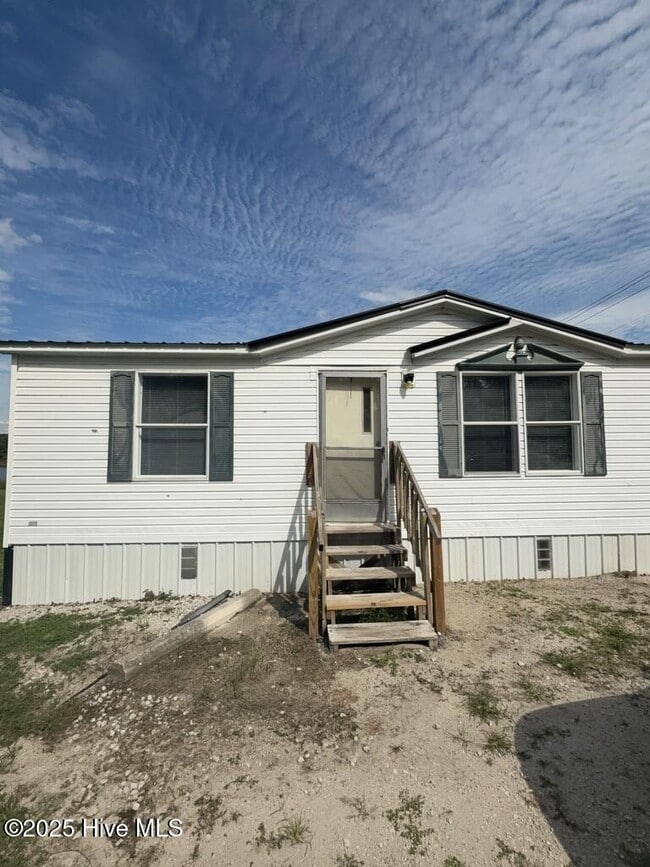 Primary Photo - 2108 Catherine Lake Rd