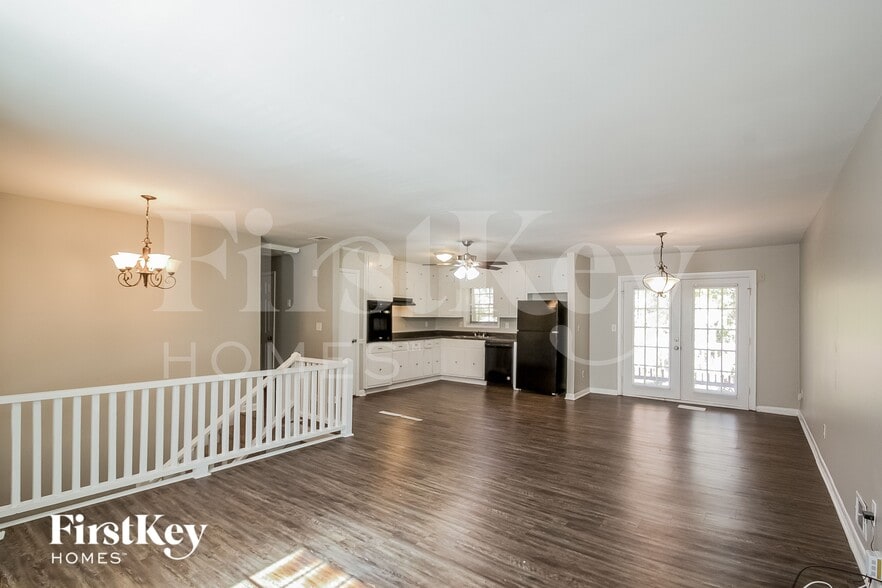 Building Photo - 4163 Northstrand Dr