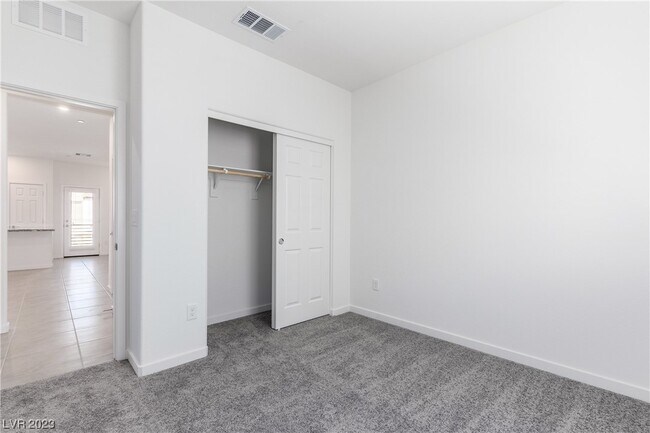 Building Photo - 1131 Tektite Ave