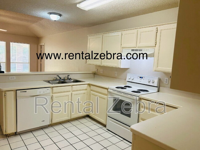 Building Photo - 5641 Springtide Dr