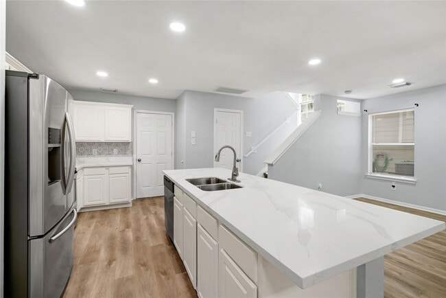 Building Photo - 38 N Walden Elms Cir