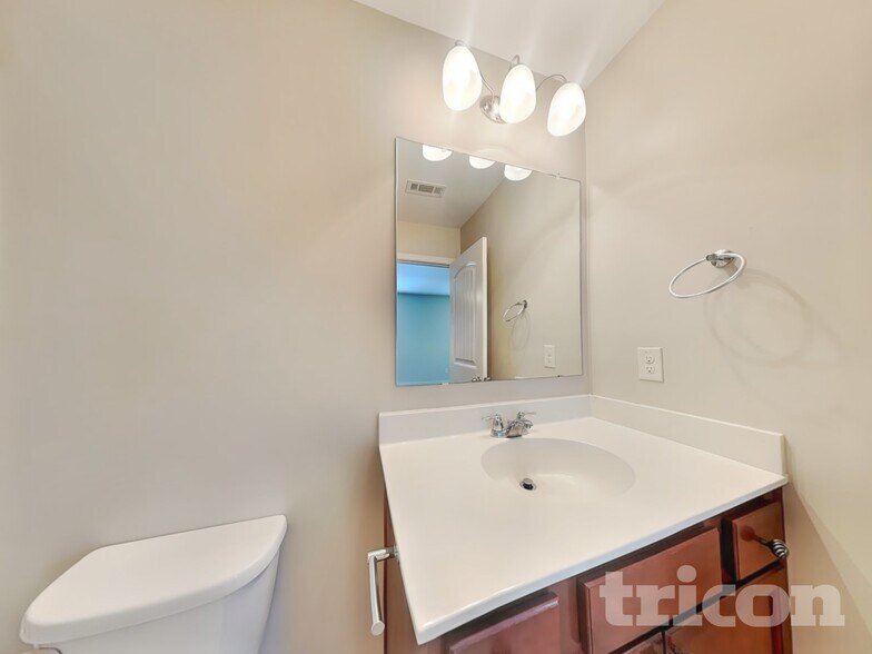 Building Photo - 253 Ryans Point