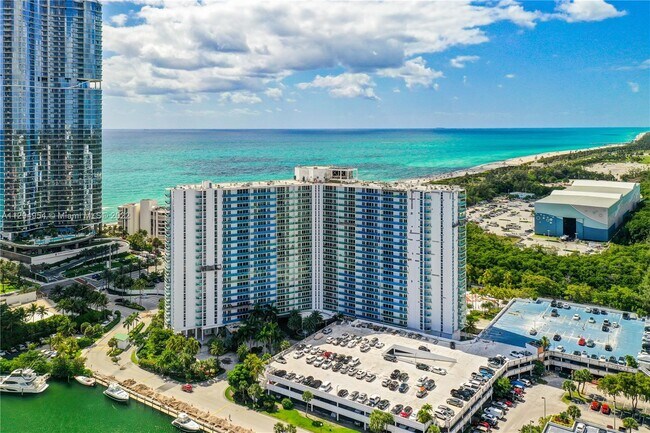 Building Photo - 406 Poinciana Island Dr