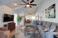 Building Photo - 2909 N Cascada Cir