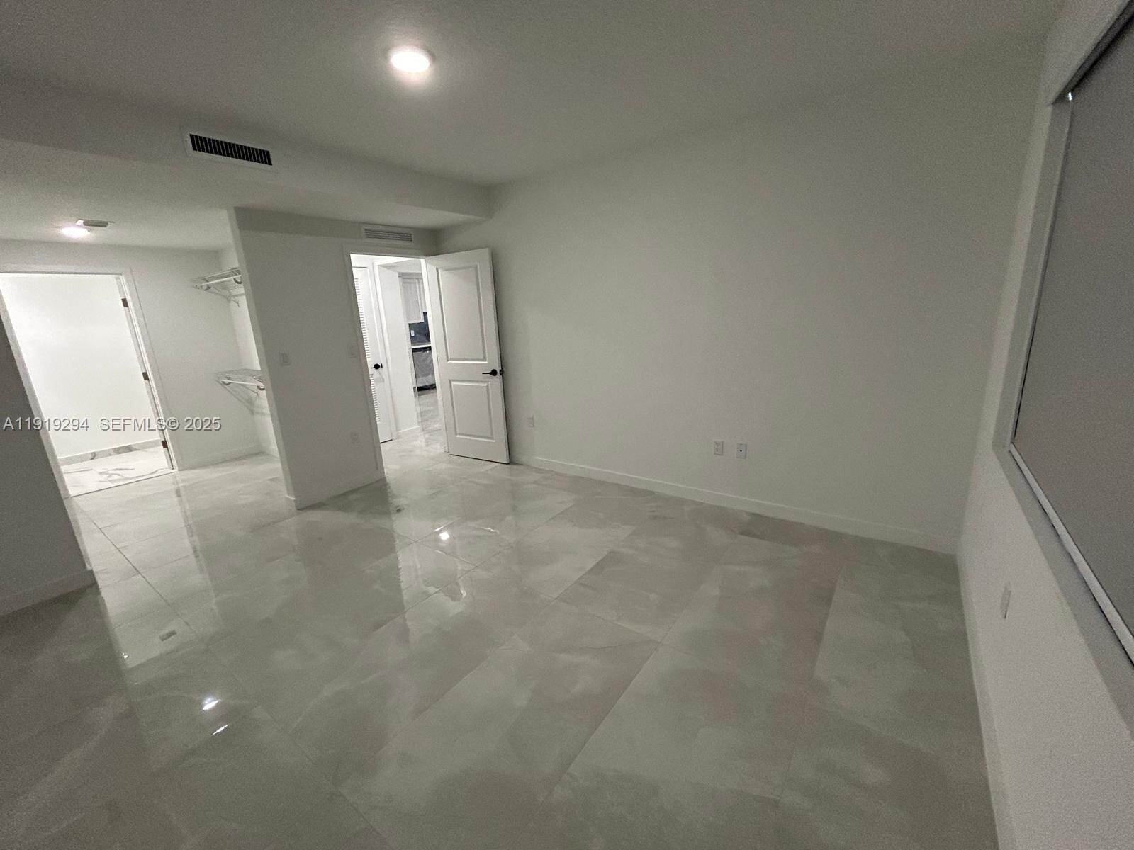 Building Photo - 14568 SW 261st Ter