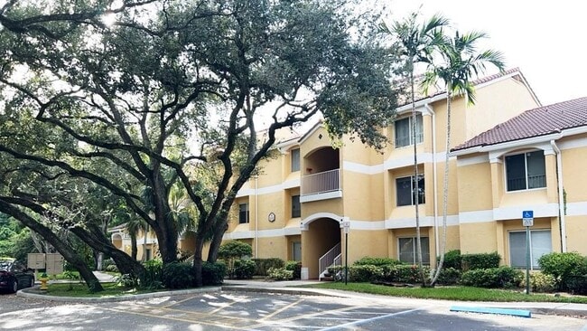 End Unit - 2350 NW 27th St