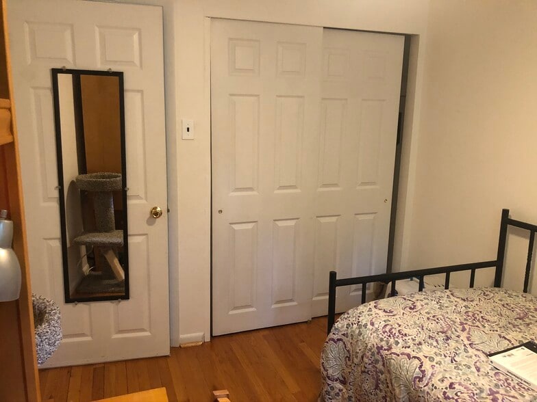 2nd bedroom closet - 620 Green Ln