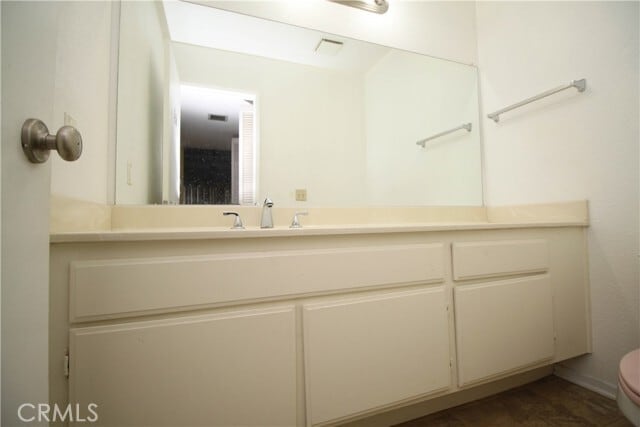 Building Photo - 23737 Highland Valley Rd