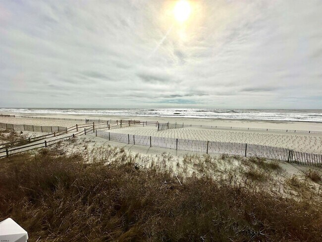 Building Photo - 612 E Brigantine Ave