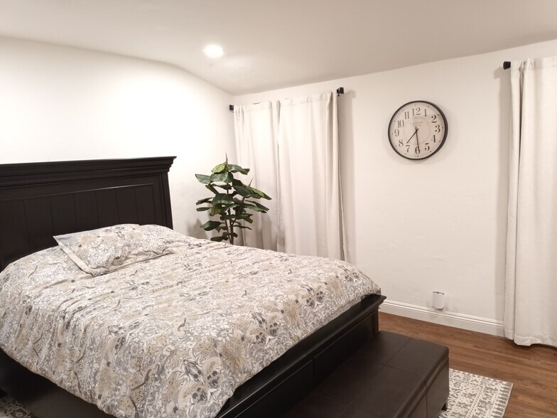 Building Photo - 359 Heather Heights Ct