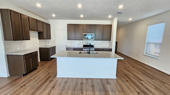 Building Photo - 6418 Kentfield Dr