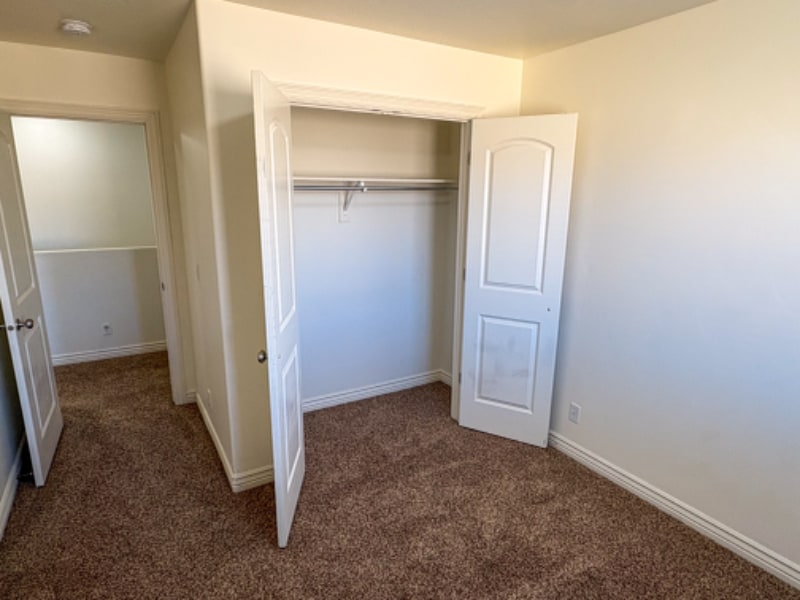 Building Photo - 652 Pimlico Dr