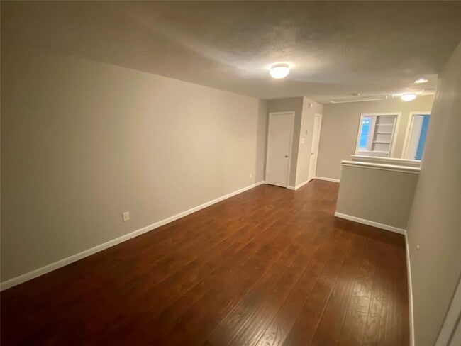 Building Photo - 16013 Sweetwater Fields Ln