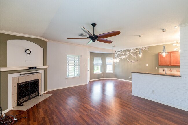Building Photo - 25315 Sierra Woods Ln