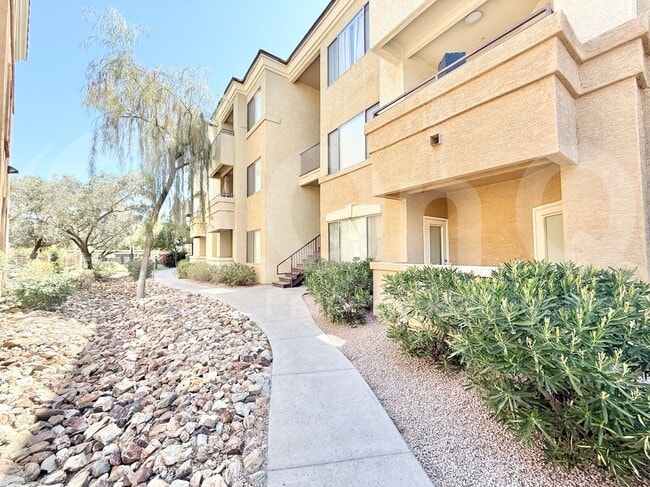 Building Photo - 18416 N Cave Creek Rd