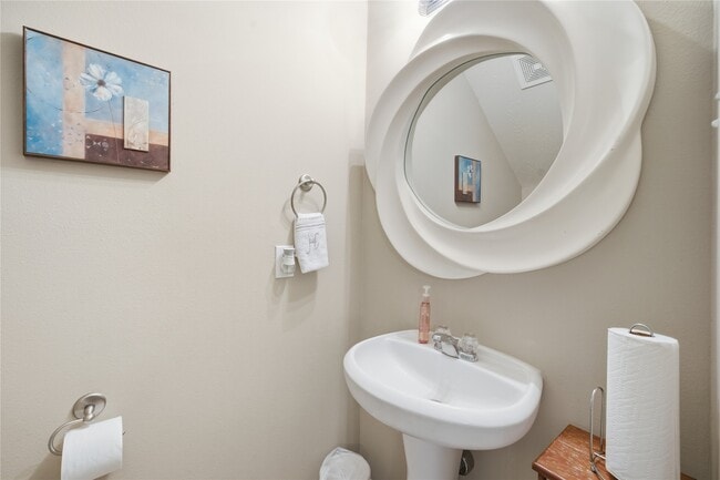 Building Photo - 5106 Westwood Pines Dr