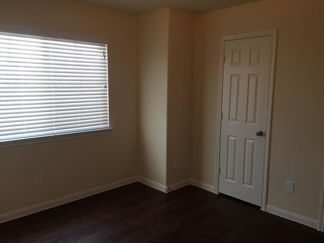 Building Photo - 12151 Pia Drive