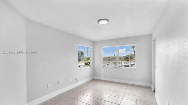 Building Photo - 10755 SW 108th Ave