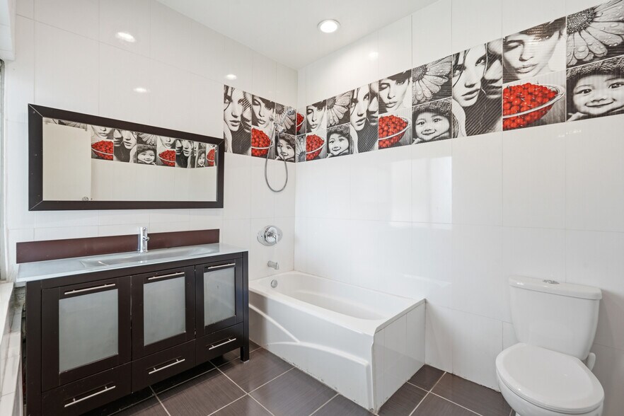 Building Photo - 8647 Corbin Ave