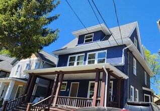 Building Photo - 908 E Gorham St