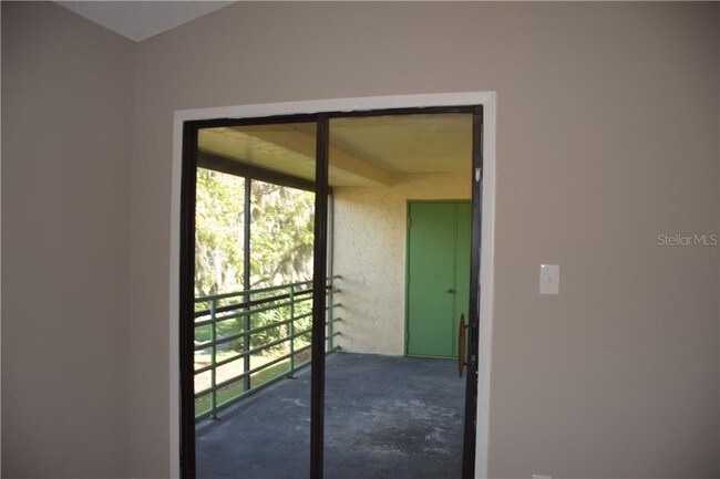 Building Photo - 4428 S Lake Orlando Pkwy