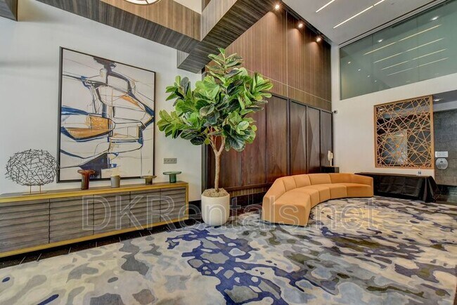 Building Photo - 44 Peachtree Pl NE
