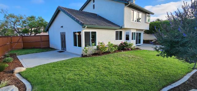 Building Photo - 1420 Tres Hermanas Way