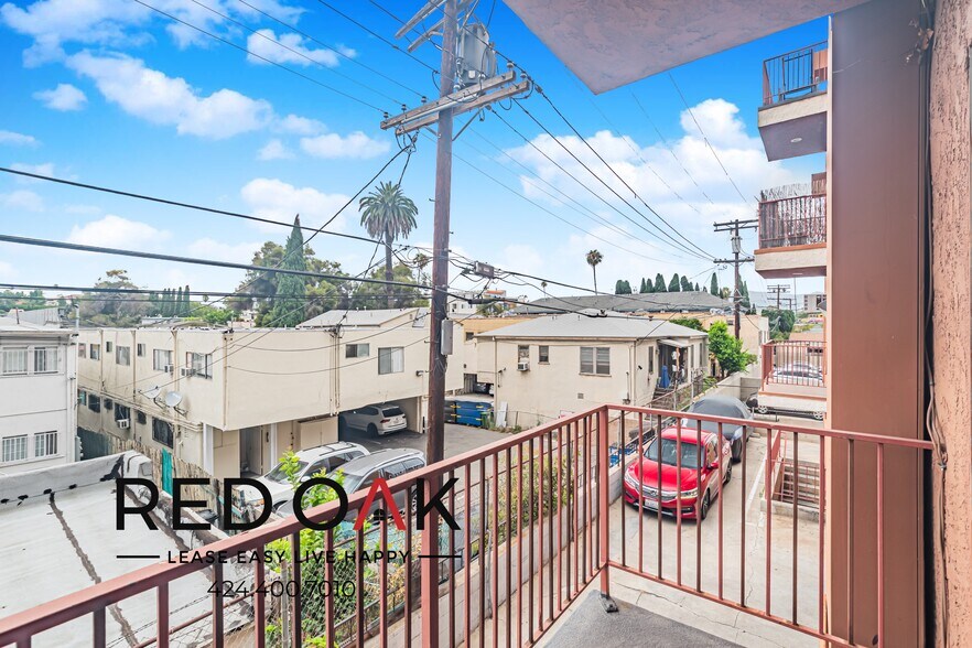 Building Photo - 509 N Berendo St