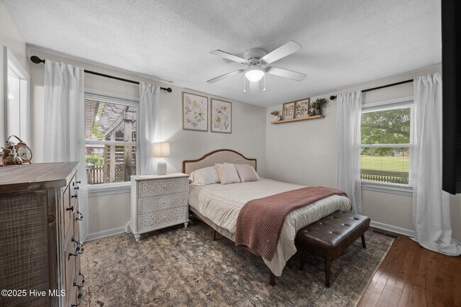 Building Photo - 206 Brentwood Ct