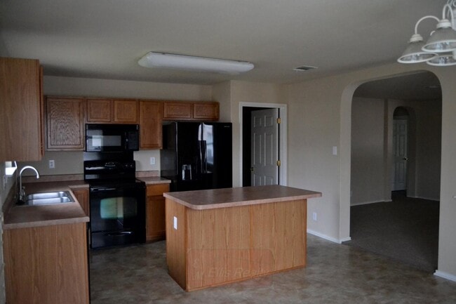 Building Photo - 306 Bright Chase