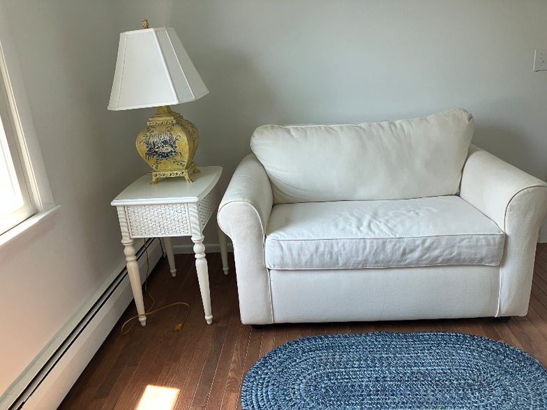 Building Photo - 240 Narragansett Ave