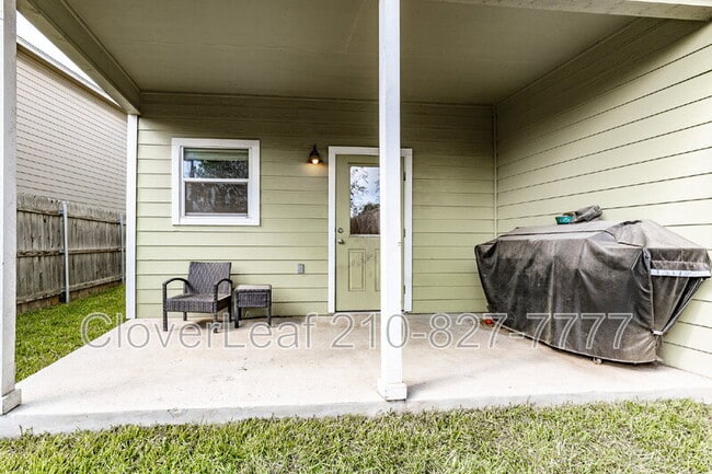 Building Photo - 535 Advantage Dr