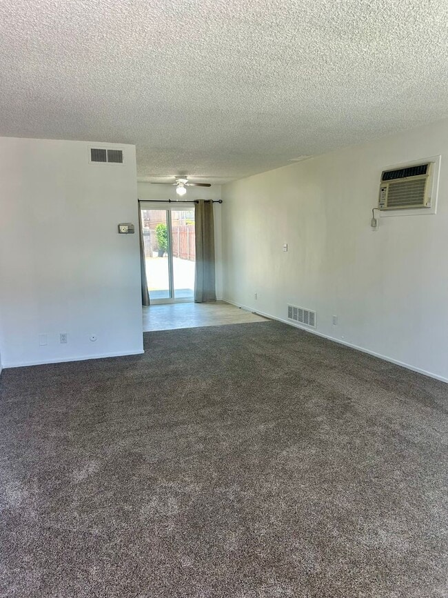 Building Photo - 11587Celi