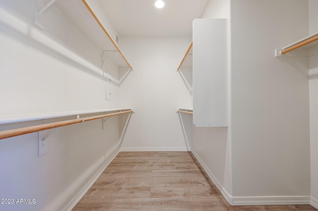 Building Photo - 20660 N 40th St