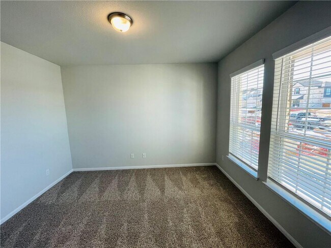 Building Photo - 243 Clear Fork Loop