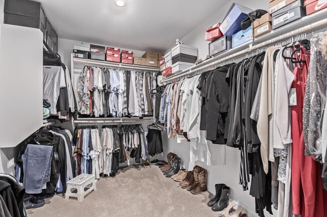 Building Photo - 19210 W Solano Dr